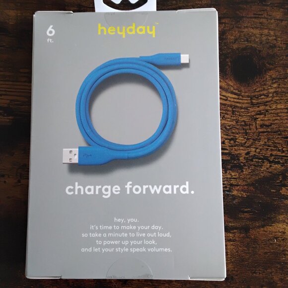 6 ft USB-C Chargers - Picture 4 of 7